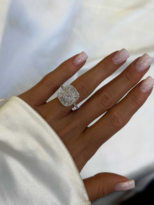 Pierścionek z diamentami 1.00 CT HRD