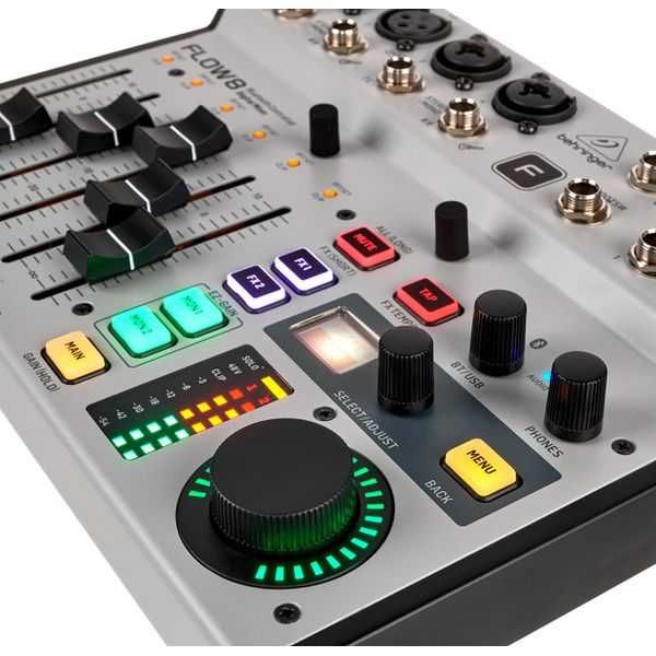Мікшерний пульт Behringer Flow 8