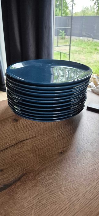 Talerze obiadowe IKEA FÄRGRIK 27 cm – granatowe / ciemnoniebieskie, komplet 12 sztuk
