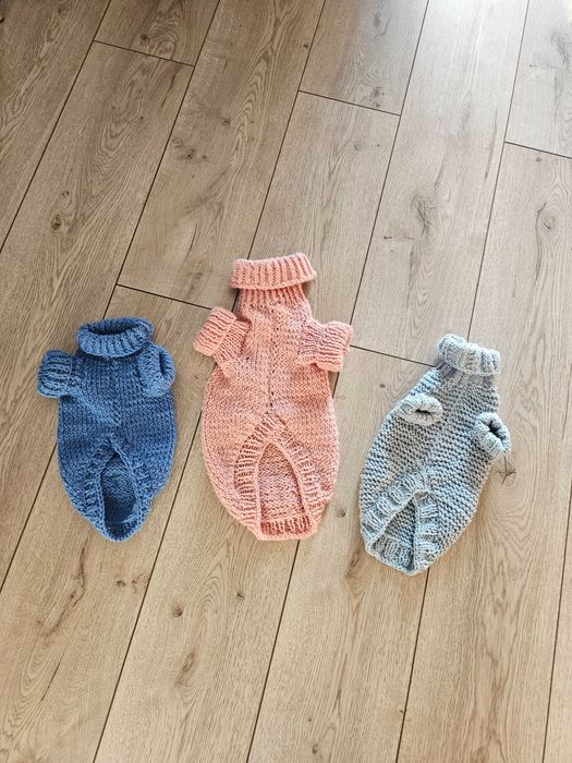 Sweterek ubranko ciepłe dla psa kota na zimę jesień jesienne zimowe