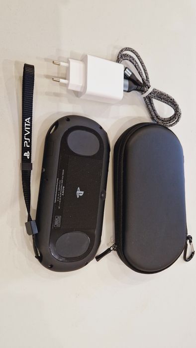 Sony Ps Vita Slim 65 игр + чехол!