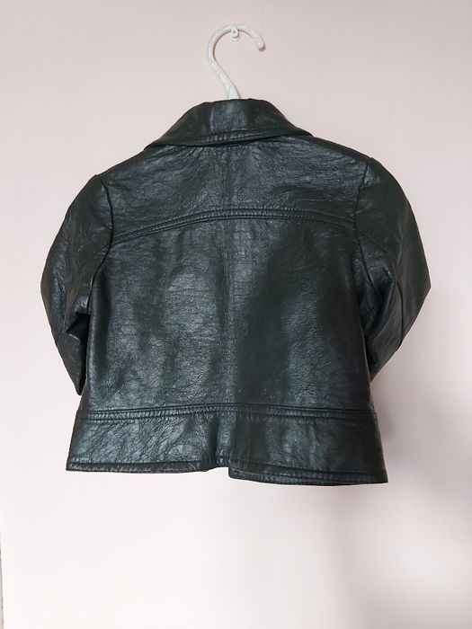 Lindo casaquinho/blusão impermeável de criança