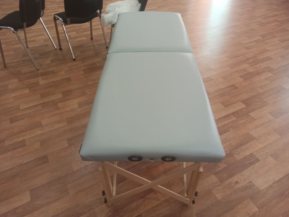 Сдам в аренду массажные столы (кушетки)