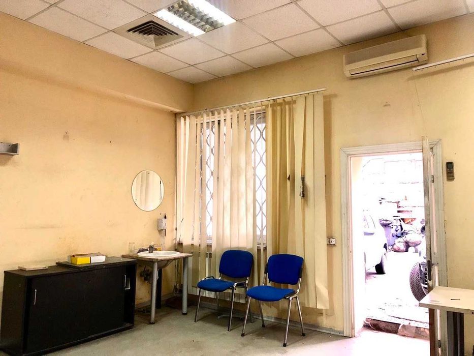 ЦЕНТР! Офіс 40м2 під склад, точку видачі. Завжди Є Інтернет! Метро 5хв