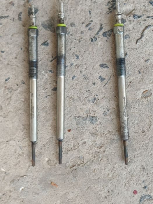 Свечи накала на опель віваро 1.6 2016года