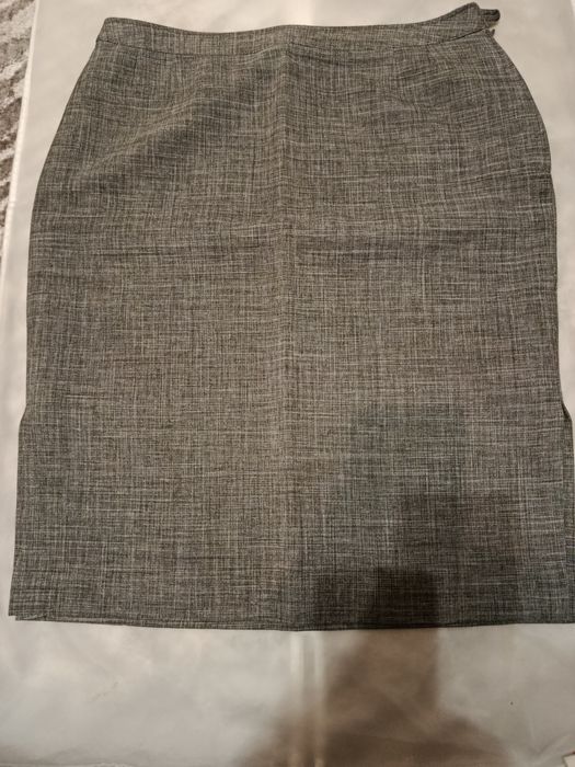 Продам юбки , всесезонка