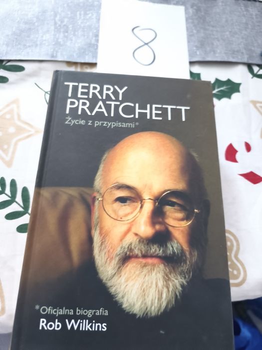 Terry Pratchett .