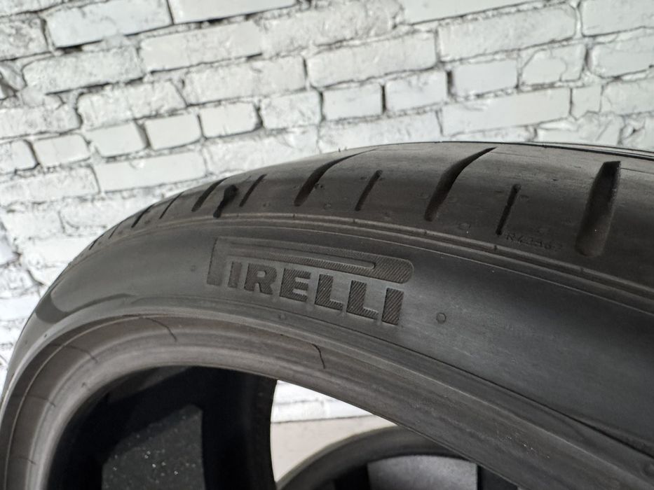 Літні шини Pirelli 285/30 ZR22