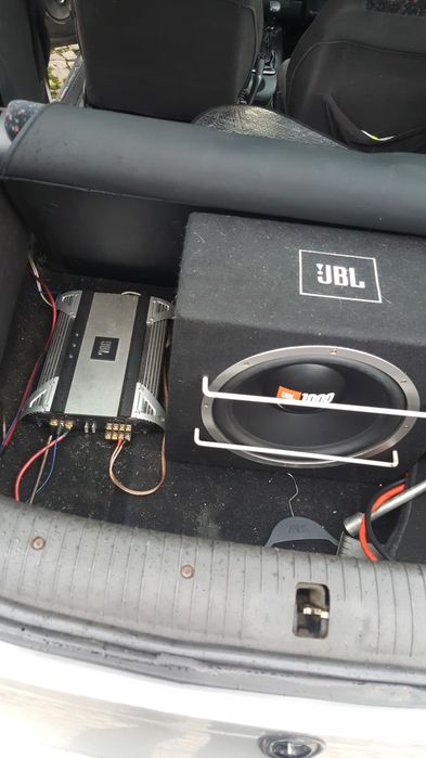 VENDO Subhoofer e amplificador JBL