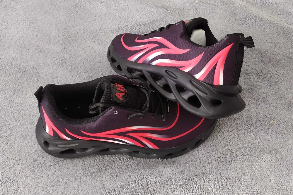 Buty mesko-młodzieżowe rozm.42