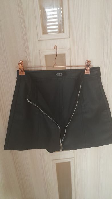 Spodniczka czarna bershka xs/s