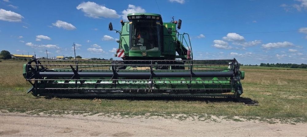 Комбайн John Deere 9880 STS