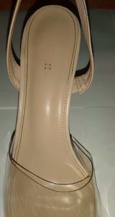 Босоніжки прозорі