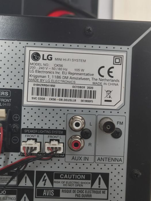 Wieża LG z 2 głośnikami