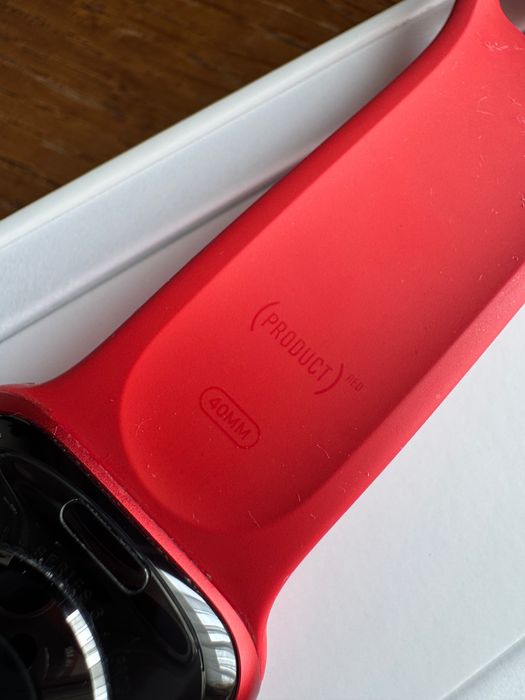 Смарт годинник Apple Watch Series 6 40mm (PRODUCT)RED
