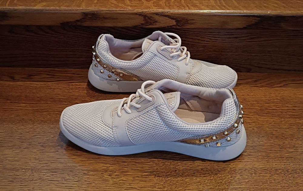 Buty Sneakersy Guess Oryginalne Damskie 37.5