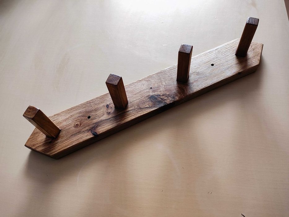 Wieszak ścienny do przedpokoju dębowy