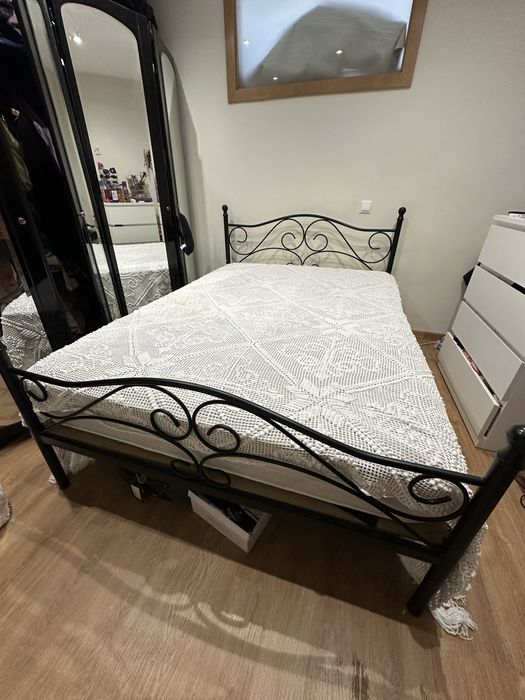 Cama de casal + colchão