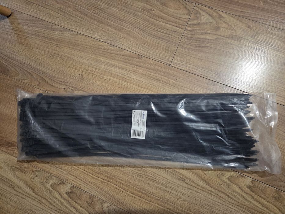 Opaski zaciskowe   550/8.        300/5