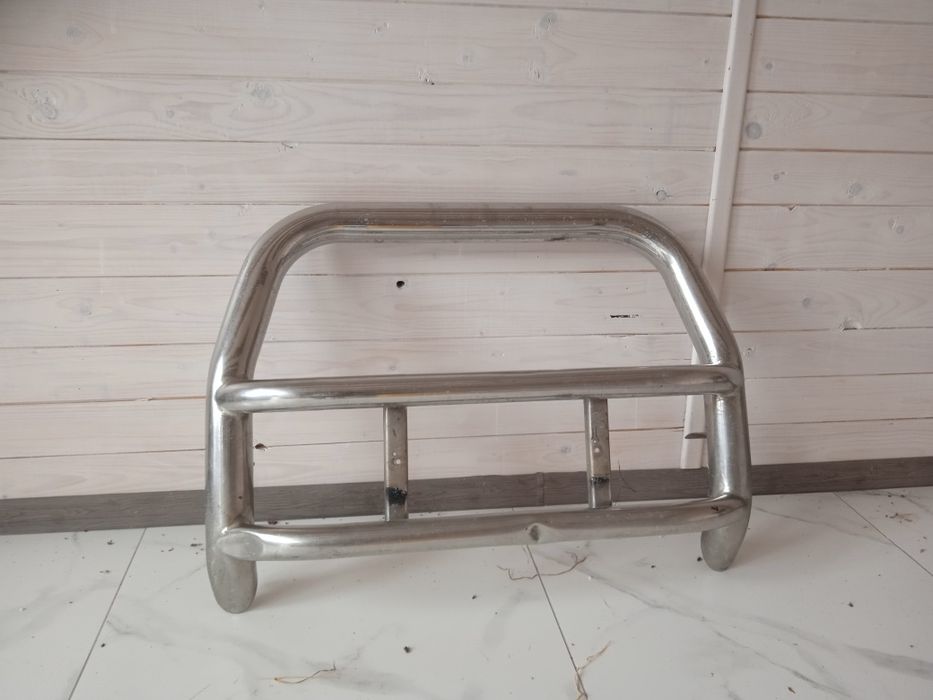 Кенгурятник на авто