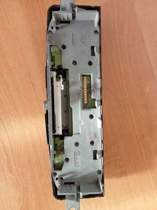 Mercedes Benz audio 10, w203