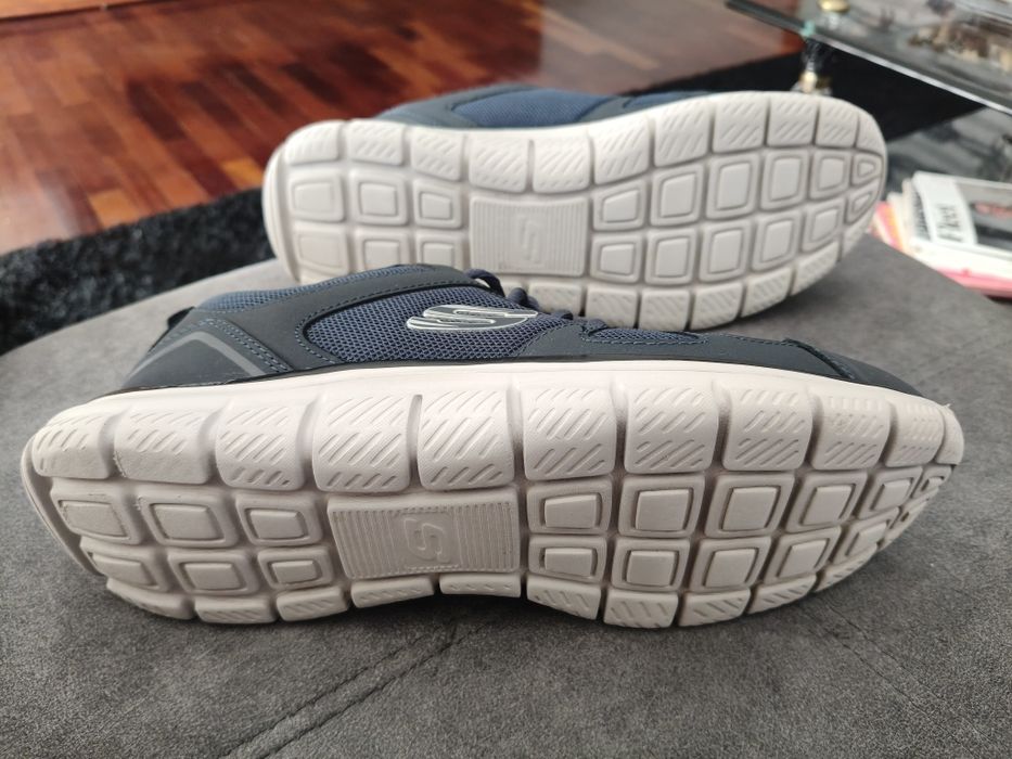 Sapatilhas Skechers Slip -Ins Homem Tam 44