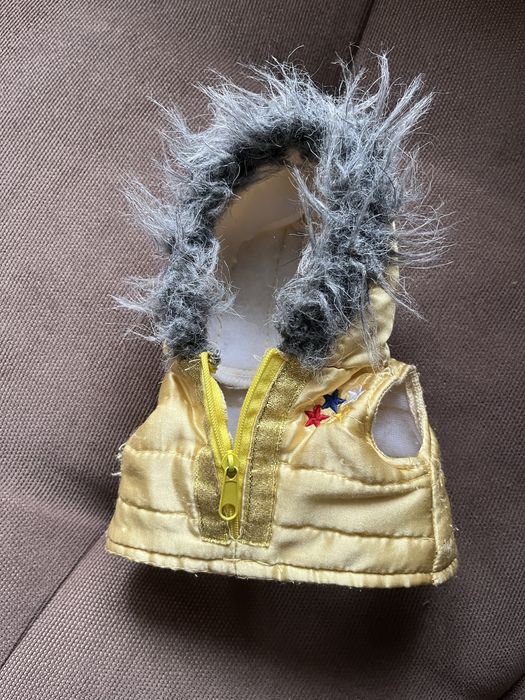 Реалістична лялька з котиком