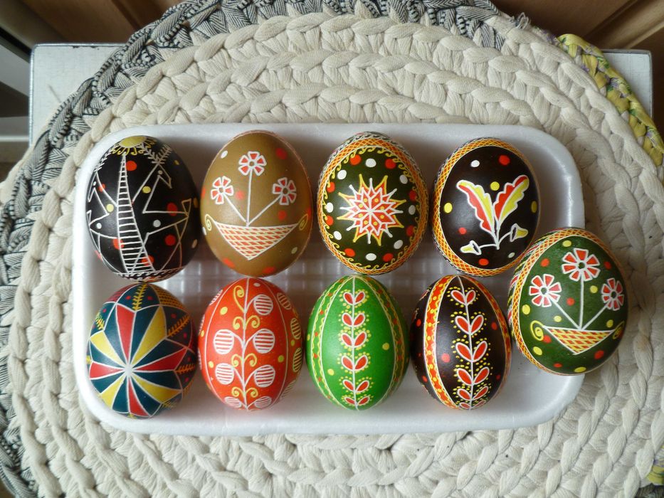 Писанка на курячих яйцях