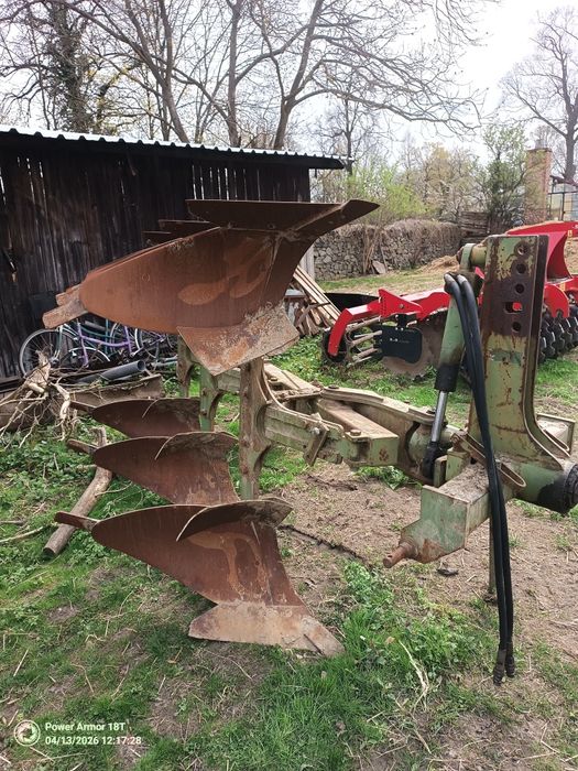 Pług 3 skibowy obrotowy Muller