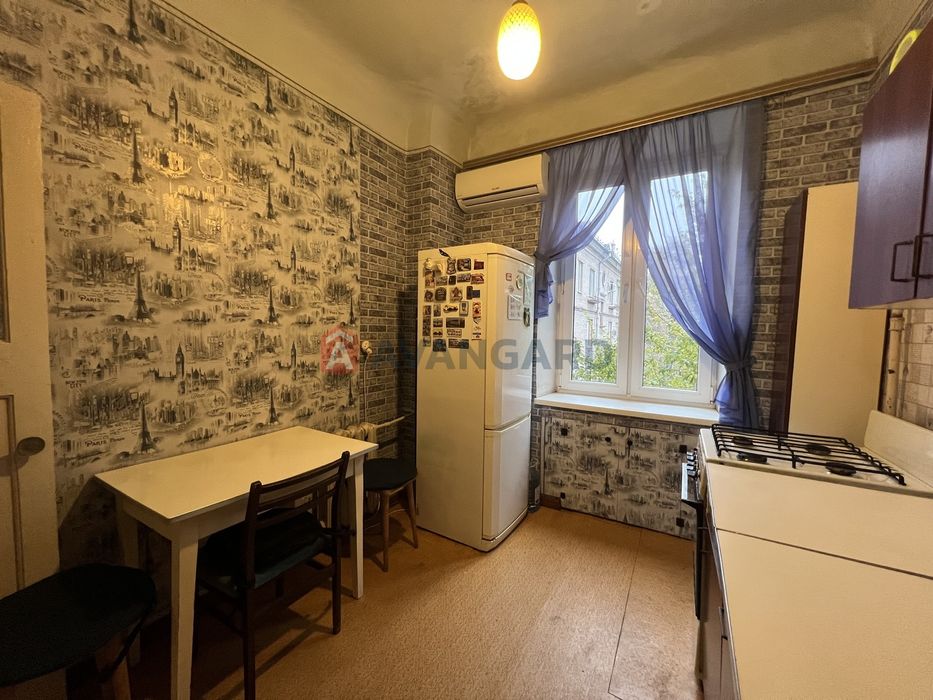 Продаж 2-кім квартири, вул. Незалежної України,