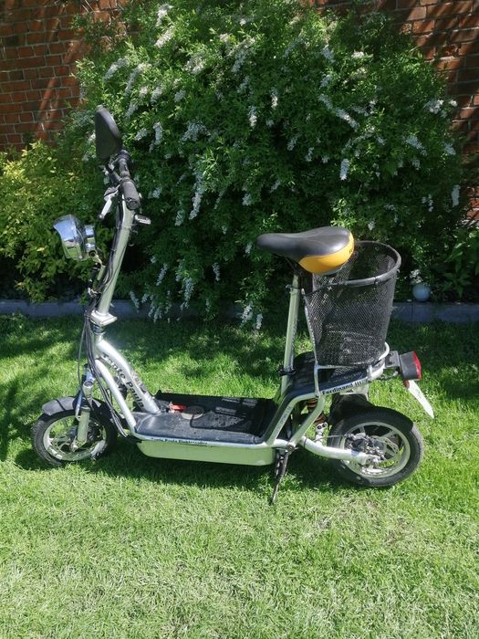 Skuter elektryczny 800 W.  Hulajnoga elektryczna