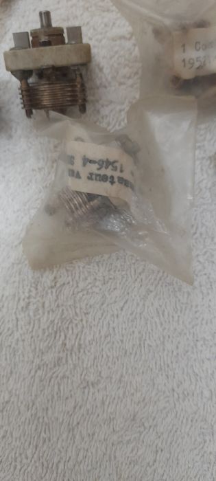 Condensador Arena 50 Pf Porcelana +Cabo 3GO Bifurcado Molex em Y