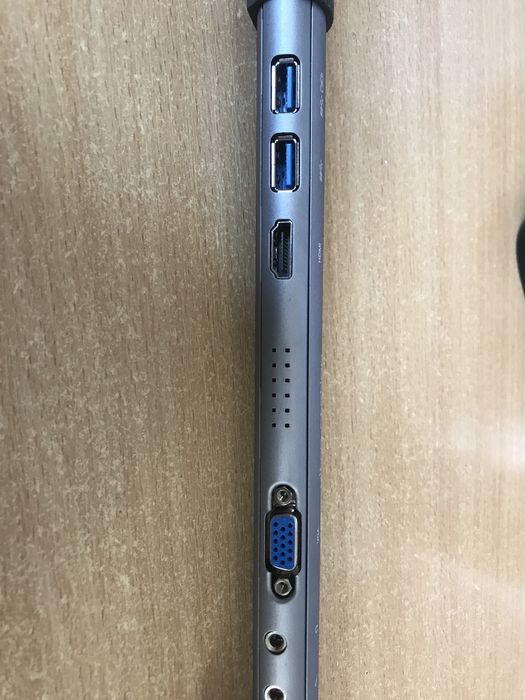 Продам док станцію Ultra station j5 JUD500