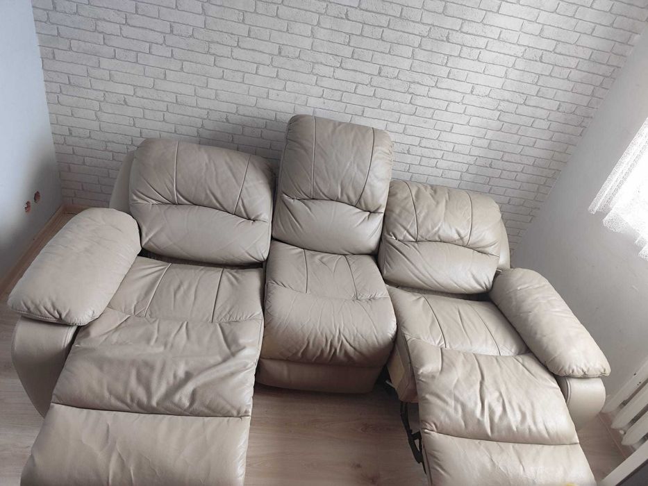 Sofa z funkcją relaksu 3RF