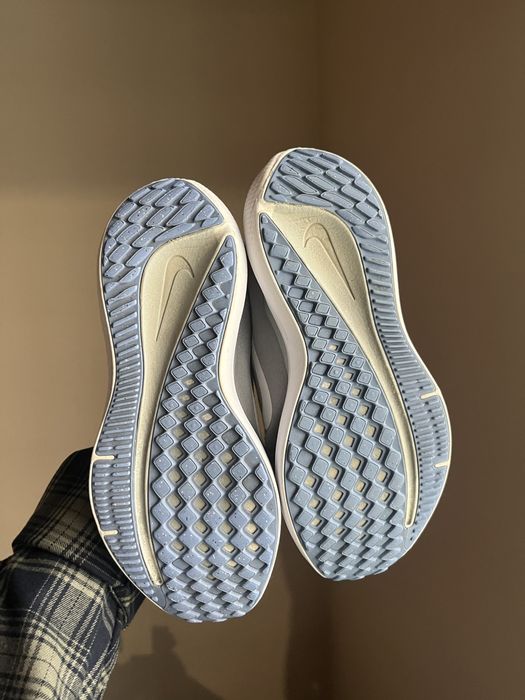 Жіночі кросівки Nike Air Winflo 10, сірі, розмір 38