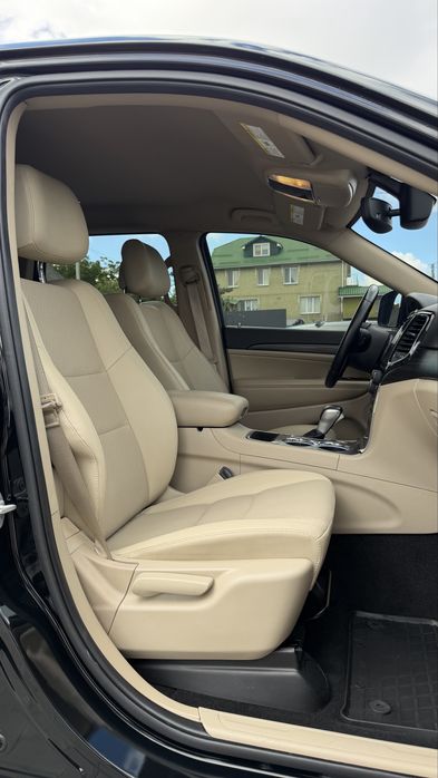 Jeep Grand Cherokee Джип Гранд Чірокі LAREDO 4*4 2022 р 3.6 V6 Газ/Бенз 8 АКПП (ZF)