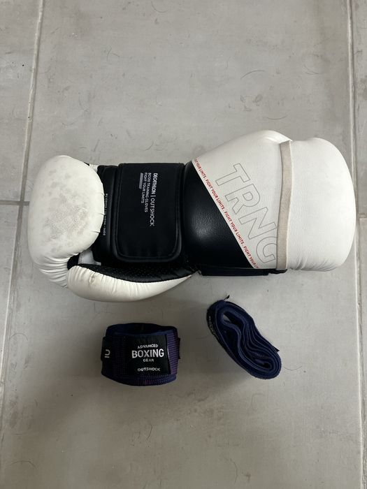 Luva de boxe Decathlon 14oz