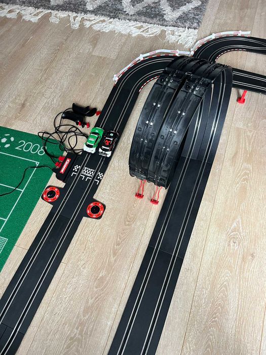 Tor wyścigowy elektryczny CARRERA GO