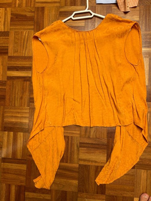 Várias     blusas