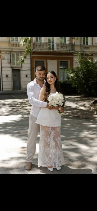 Сукня біла розмір М з спідницею з мережива
