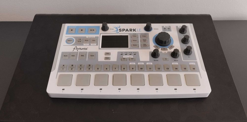 Vende-se Arturia Spark LE (Drum Machine)