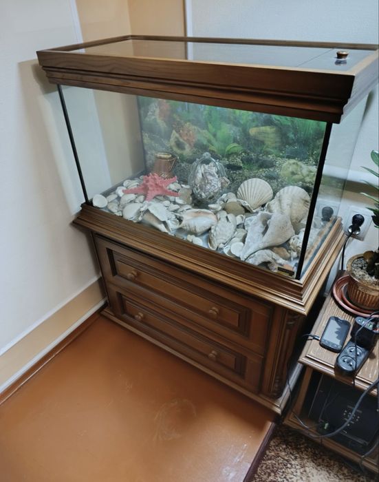 Продам  хороший акваріум