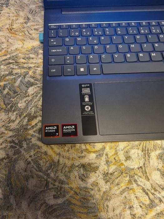 Lenovo IdeaPad Slim 3 – Como Novo | Ryzen 7 | 16 GB RAM | SSD 1 TB | Garantia 4 Anos