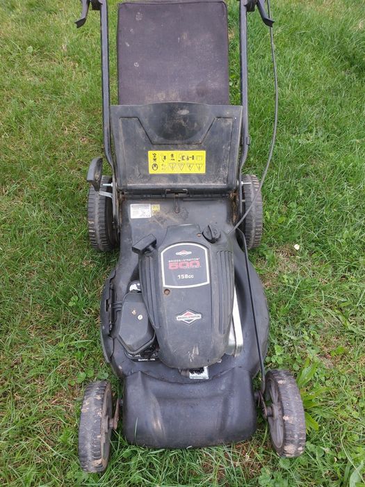 Kosiarka spalinowa B&S z koszem, silnik Briggs Stratton