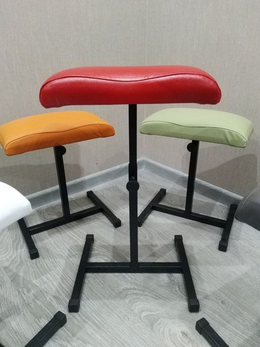 Подставка для педикюра опора для ног тринога