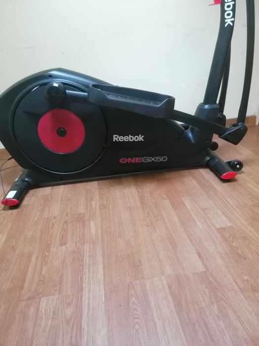 Bicicleta Elíptica Reebok One GX50 excelente estado