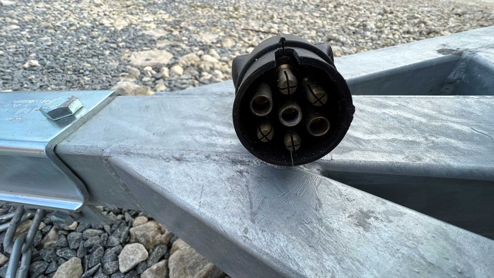 Купити прицеп до легкового автомобіля оцинкований 2,5 x 1,25 x 0,6м