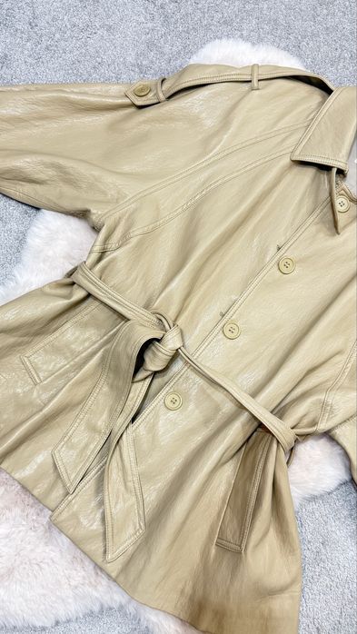 Beżowy nowy trencz Reserved