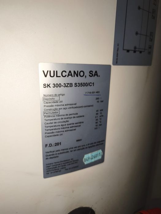 Depósito 300L  Vulcano de águas quentes