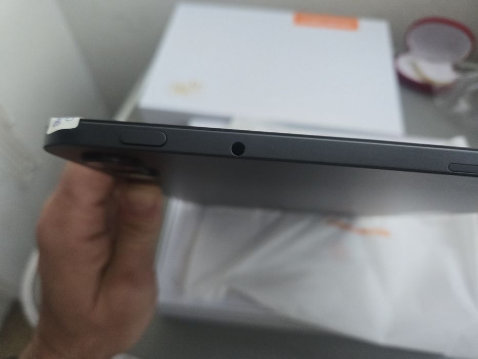 Teclast T65 8/128 екран 13.4 дюйми